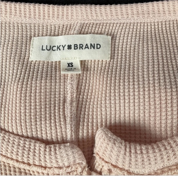 Lucky Brand Women’s Size XS Waffle Knit/ Cable Knit Sleeve Button Up Top - Picture 2 of 10